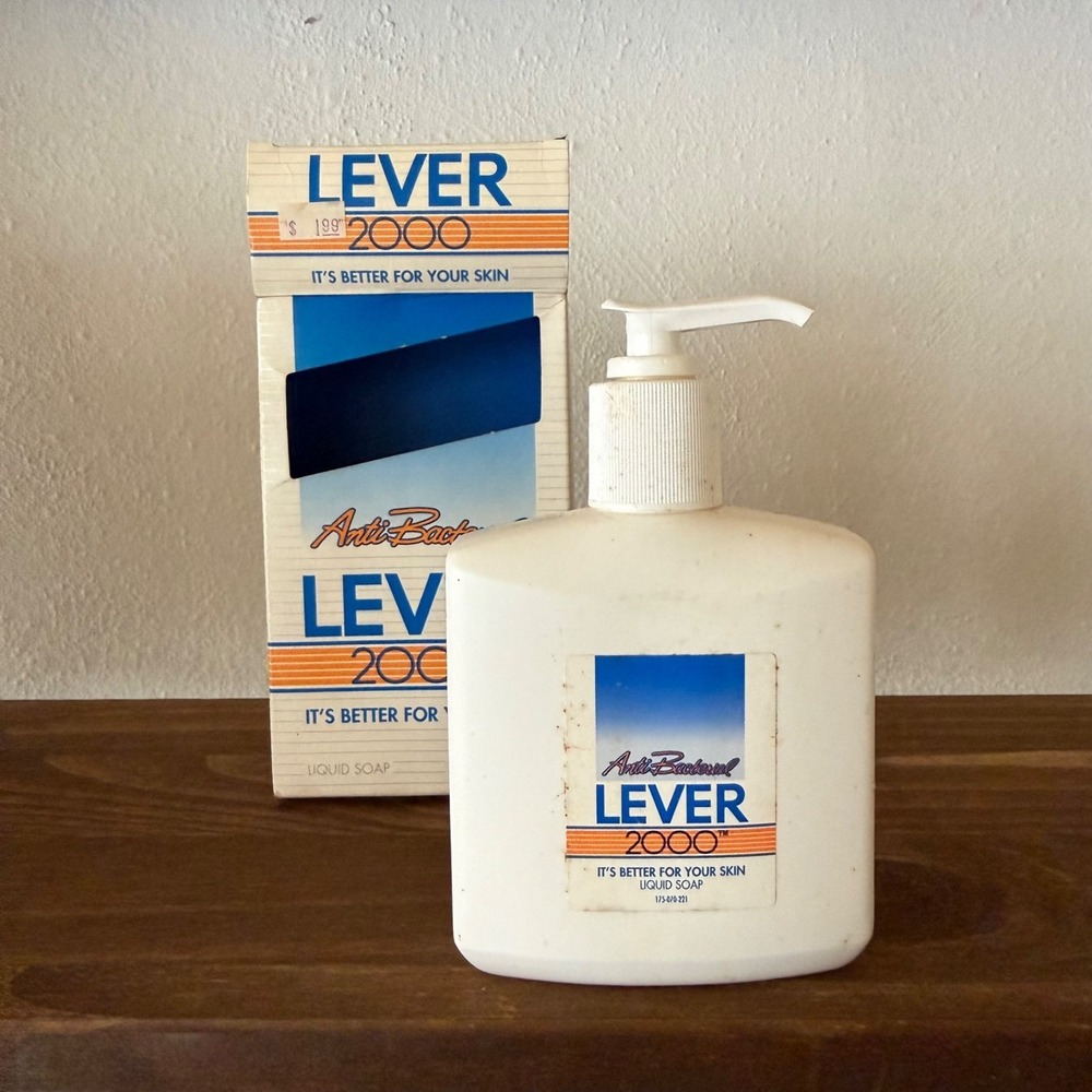 Vintage 1994 Lever 2000 Liquid Soap Pump Bottle Box NOS Prop